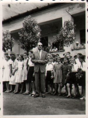 Életképek - 0011_Wallmann József igazgató