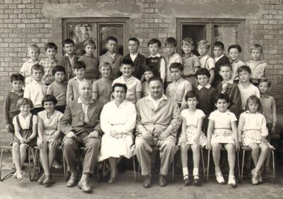 Osztályképek - 0008_1963_4B