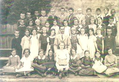 Osztályképek - 0052_1933-1934_4.évf